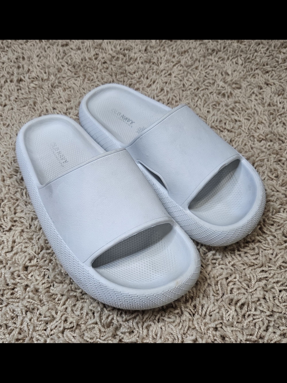 Old Navy White Slide Sandals - Minimal Slip-On Style